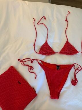triangl swimwear Vinca Red Textured Triangle String Bikini Set